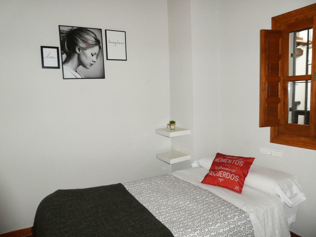 Apartamentos Nahira Suites 3000 Granada Buitenkant foto